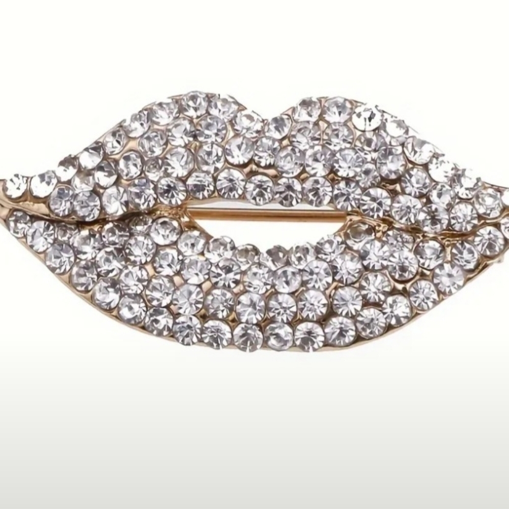 Rhinestone Lips 1.5" Brooch Pin